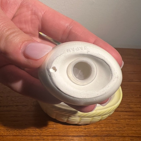 Hen on nest with salt and pepper shakers Vintage Japan Read - Picture 11 of 11